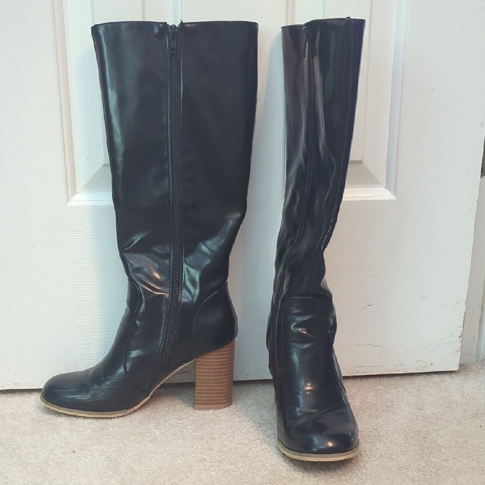 Elegant Black Heeled Boots for Women